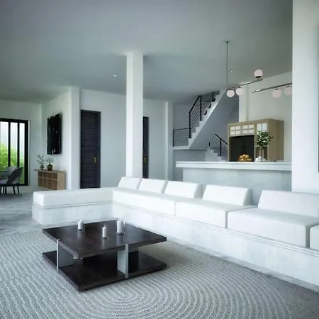 Tropical Villa- 7Br With Workspace, Cinema, Pool
